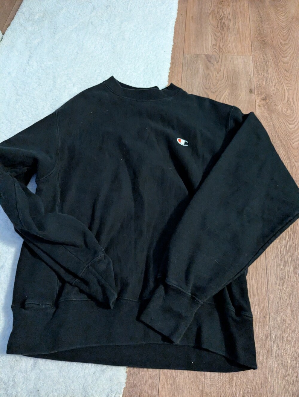 Champion Black Crewneck Reverse Weave Sweatshirt with Small Iconic Logo